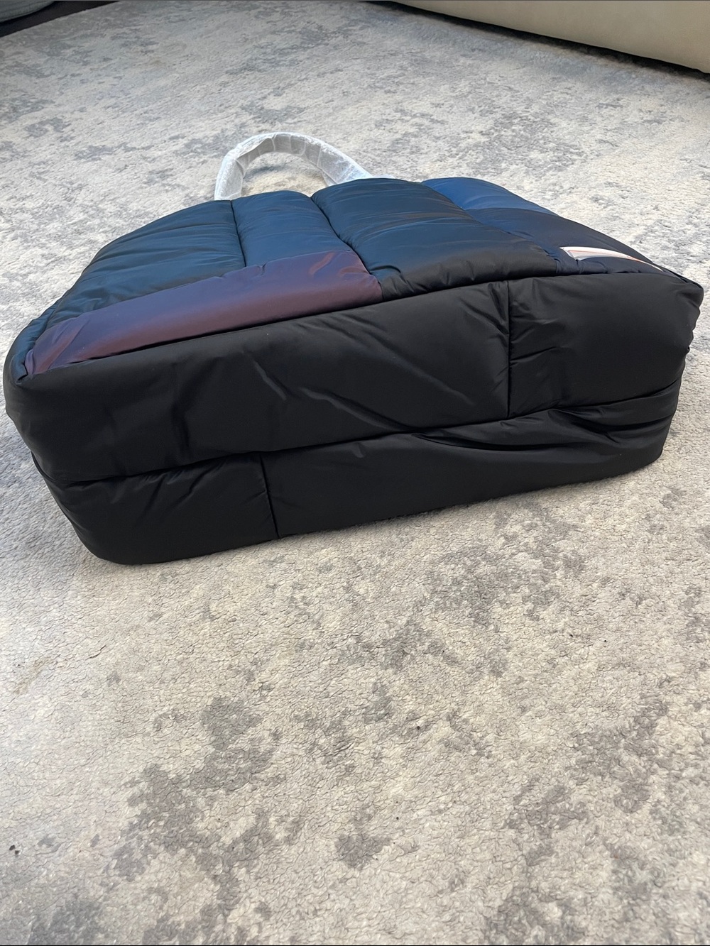 New We-Ar4 The Excess Nylon Quilted Puffy Tote Bag Black Colorblock - Picture 7 of 13